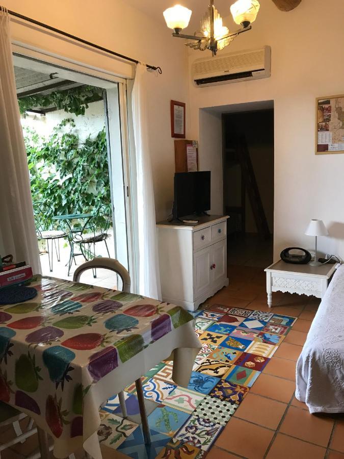 Chambres D'Hotes Et Gites Le Mas Mellou 오랑주 외부 사진